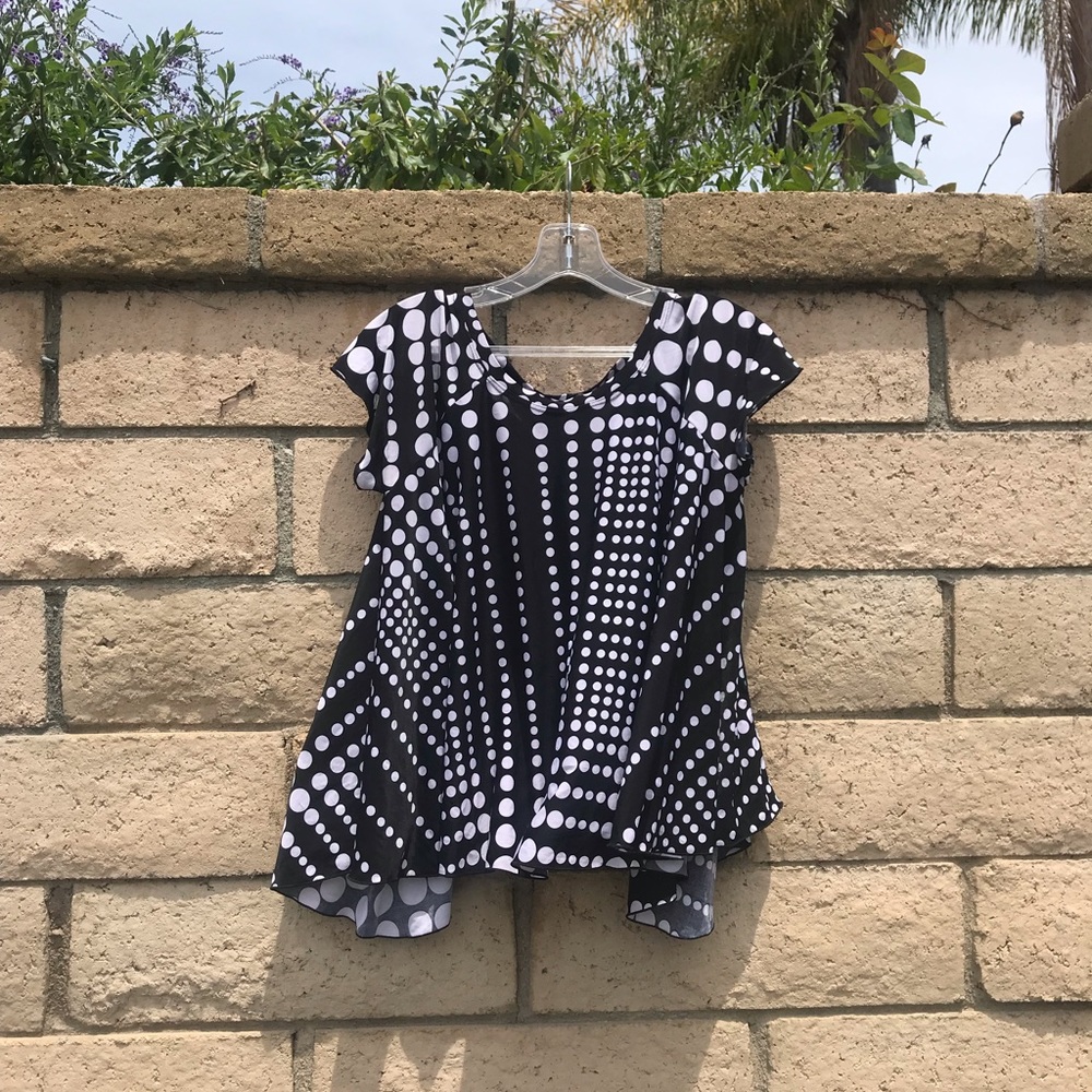 Black and white polka dot top